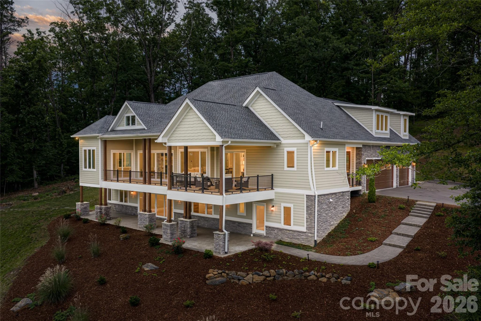 128 Saddle Ridge Drive - Photo 2
