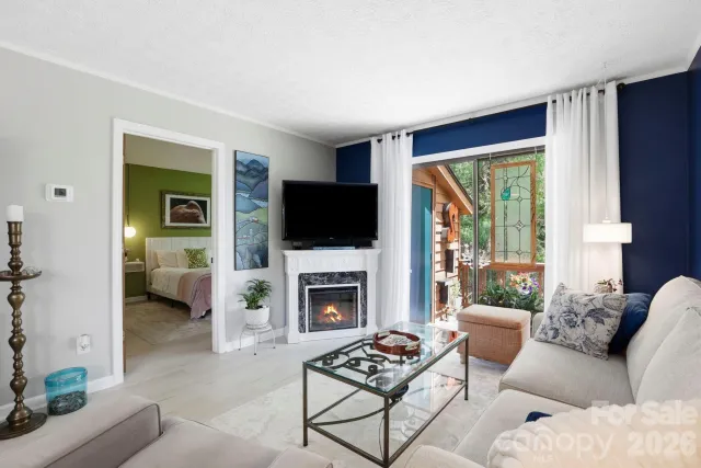 581 Courtwood Lane