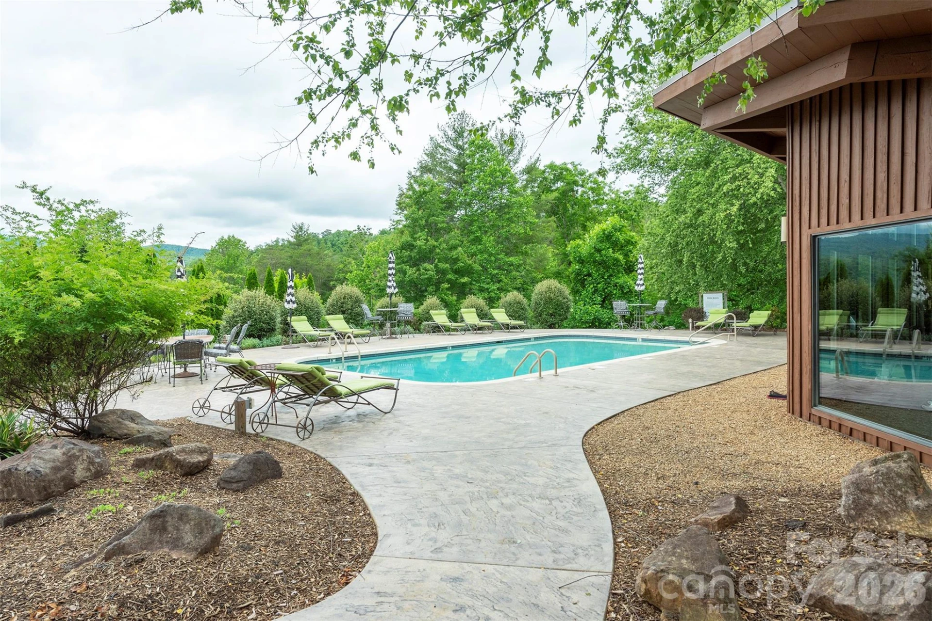 2391 French Broad Parkway #34 - Photo 16