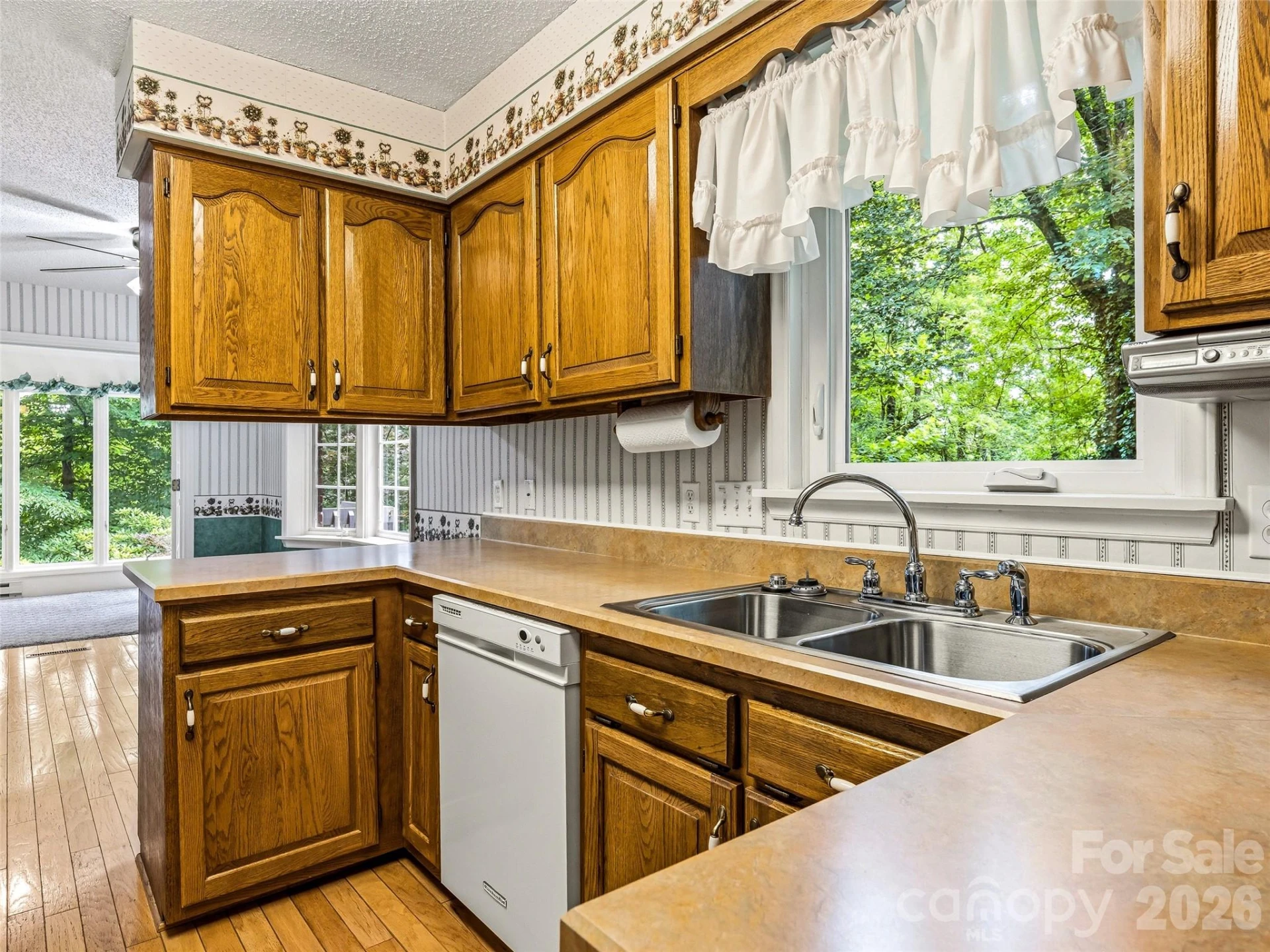126 Surry Lane - Photo 11