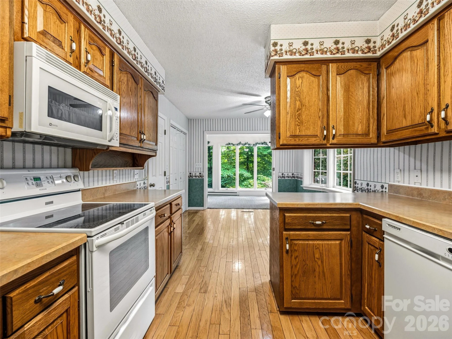 126 Surry Lane - Photo 12