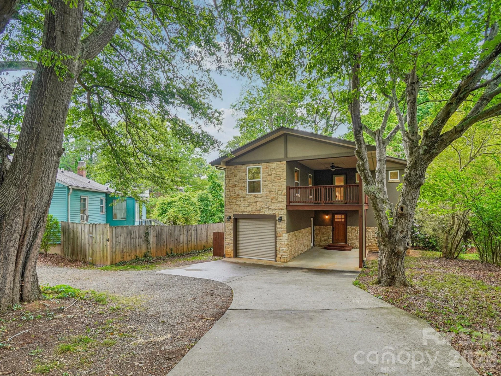 3 Delaware Avenue - Photo 2