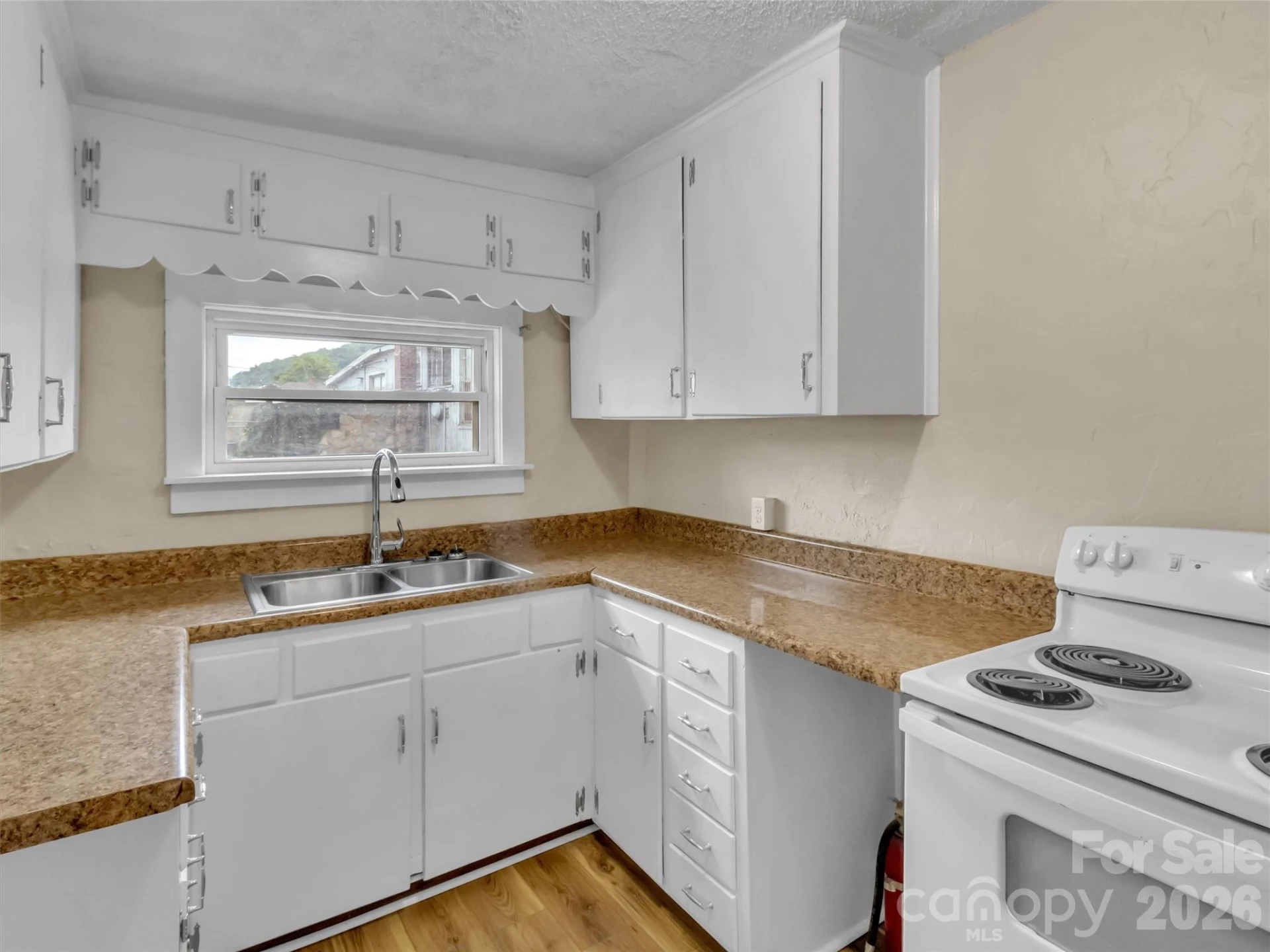 492 Riverbend Street - Photo 29
