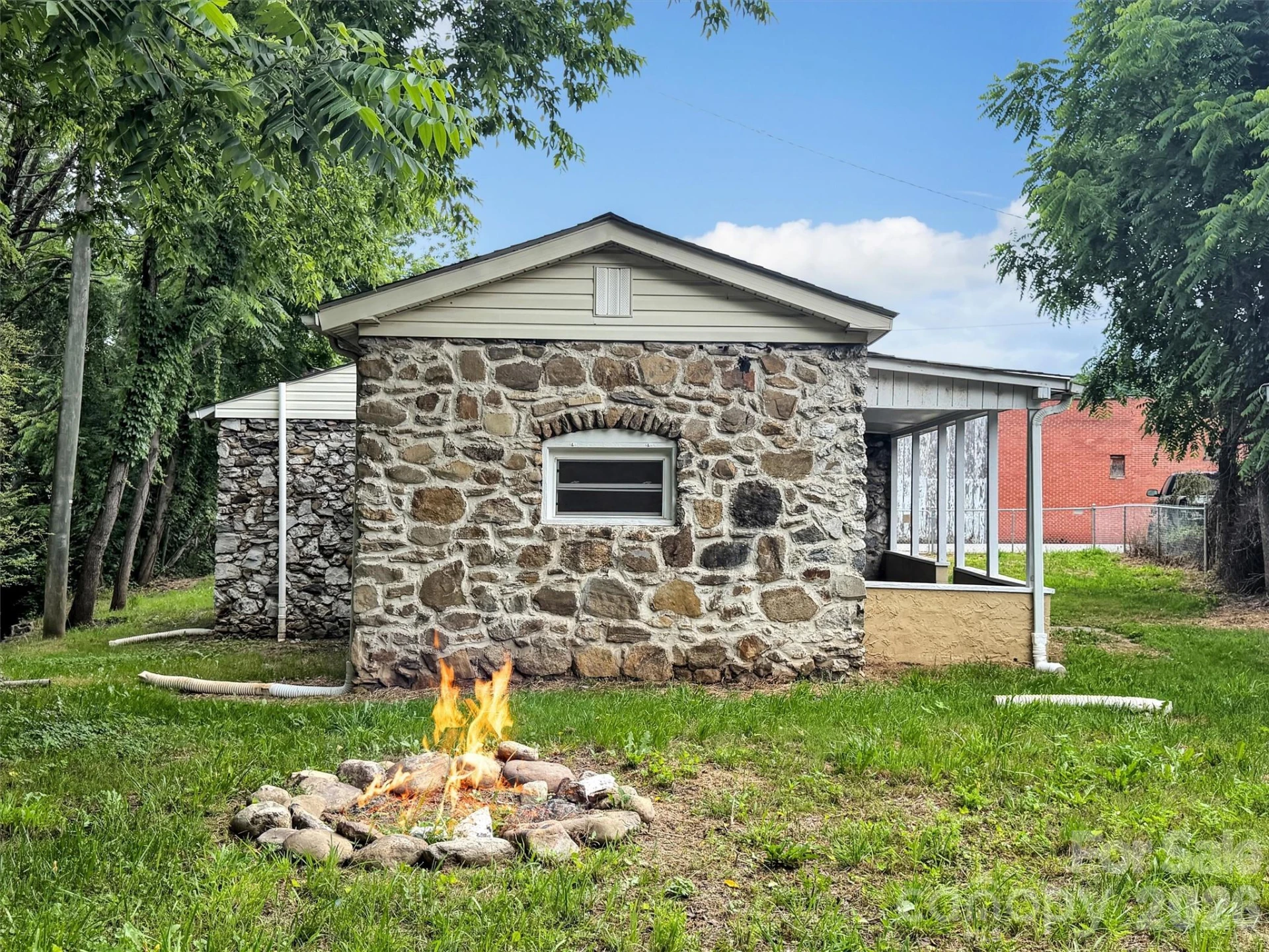 492 Riverbend Street - Photo 9