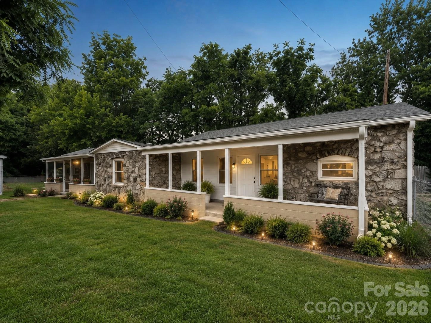 492 Riverbend Street - Photo 2
