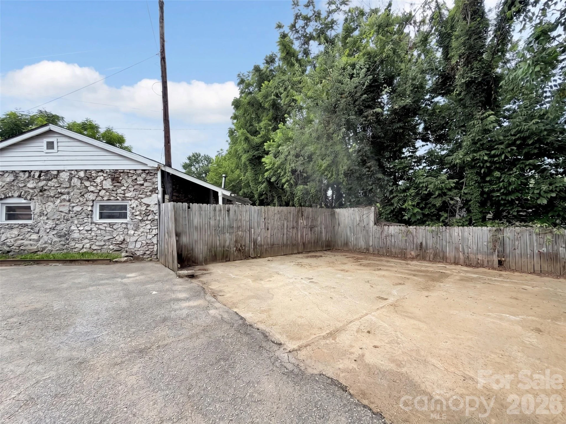 492 Riverbend Street - Photo 10