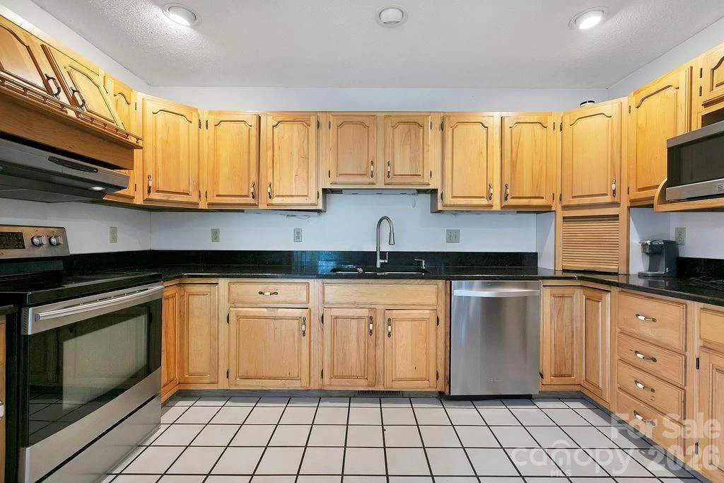 547 Windover Drive - Photo 11