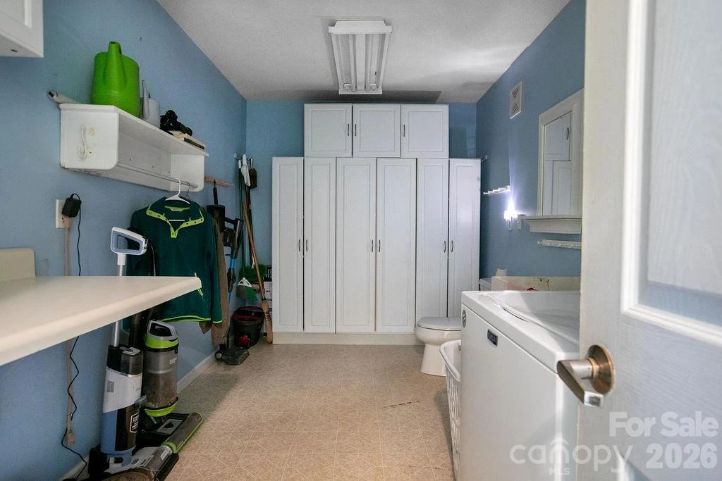 547 Windover Drive - Photo 16