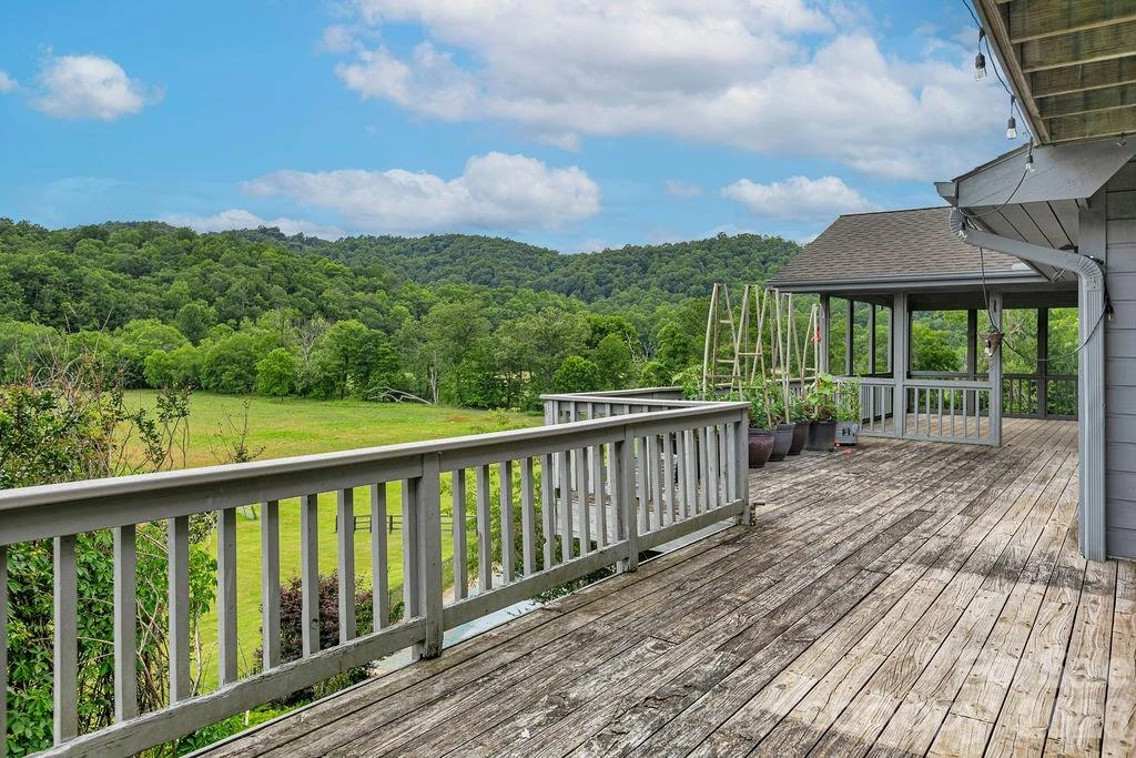547 Windover Drive - Photo 18