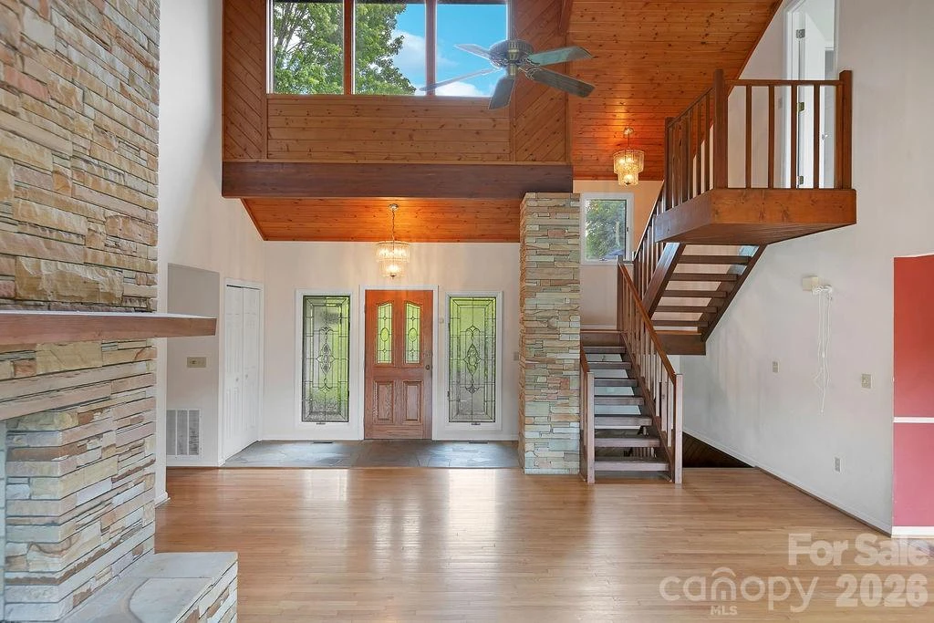 547 Windover Drive - Photo 3