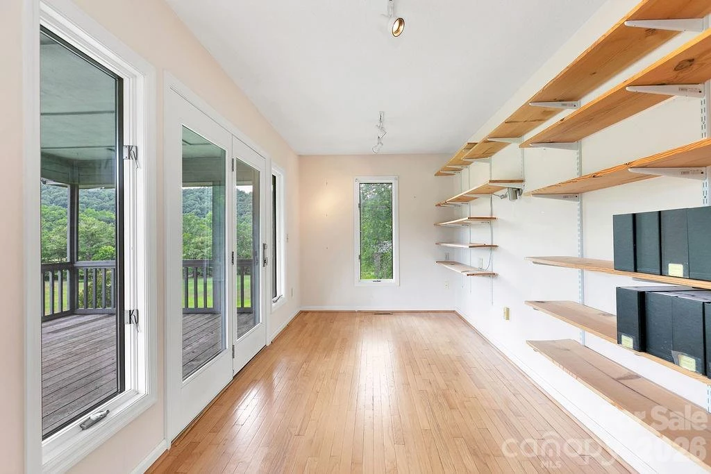547 Windover Drive - Photo 22