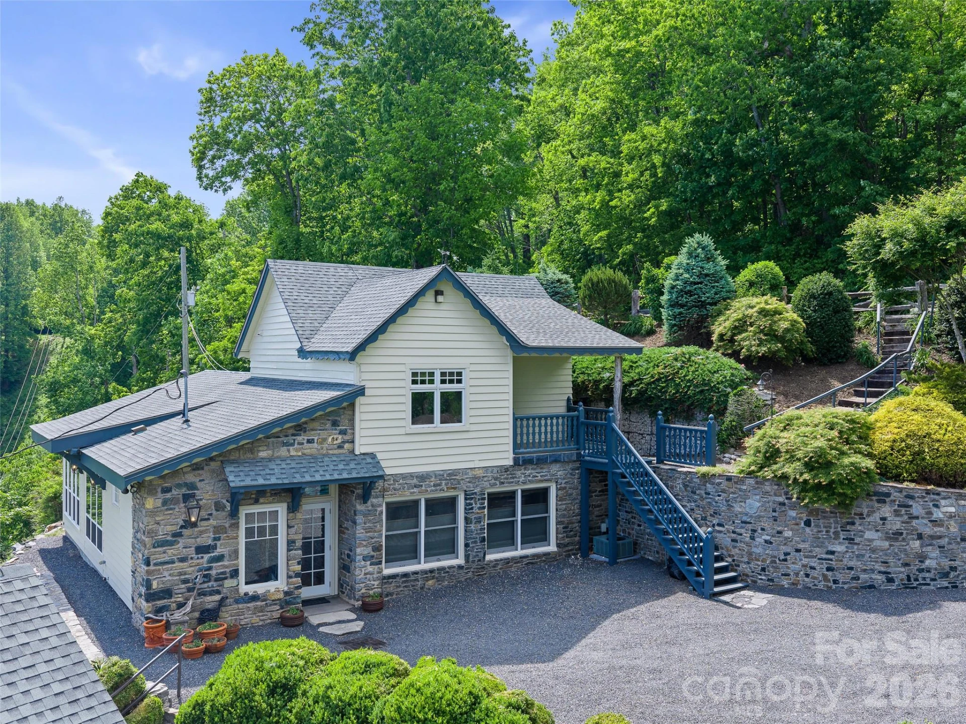 729 Bear Wallow Road - Photo 5