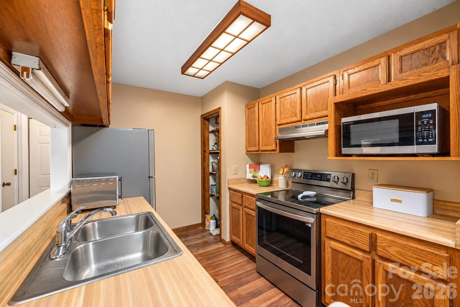 100 Bristol Lane - Photo 9