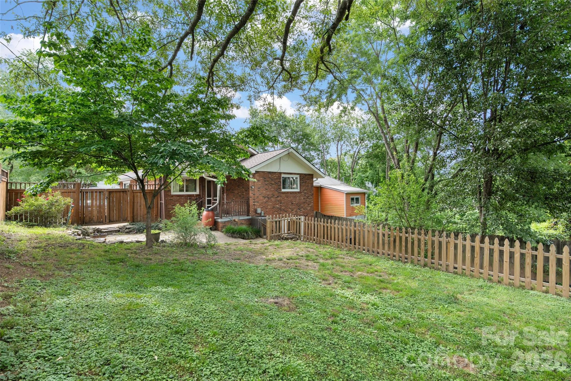 155 Michigan Avenue - Photo 2