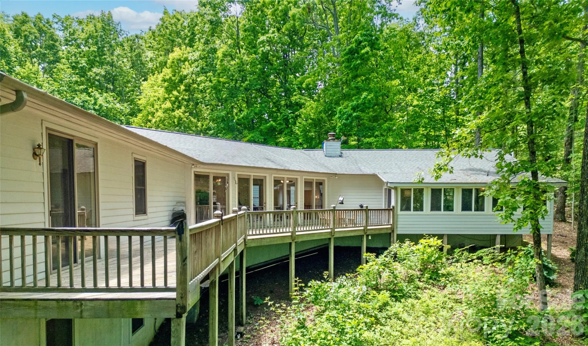 154 Chestnut Lane - Photo 2