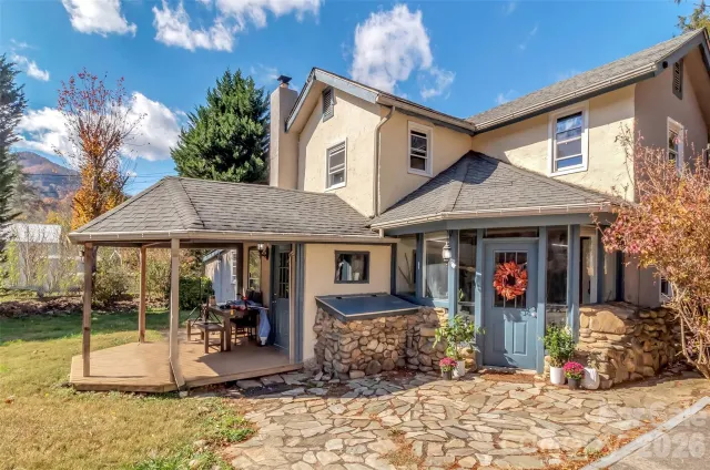 126 Arrowwood Way