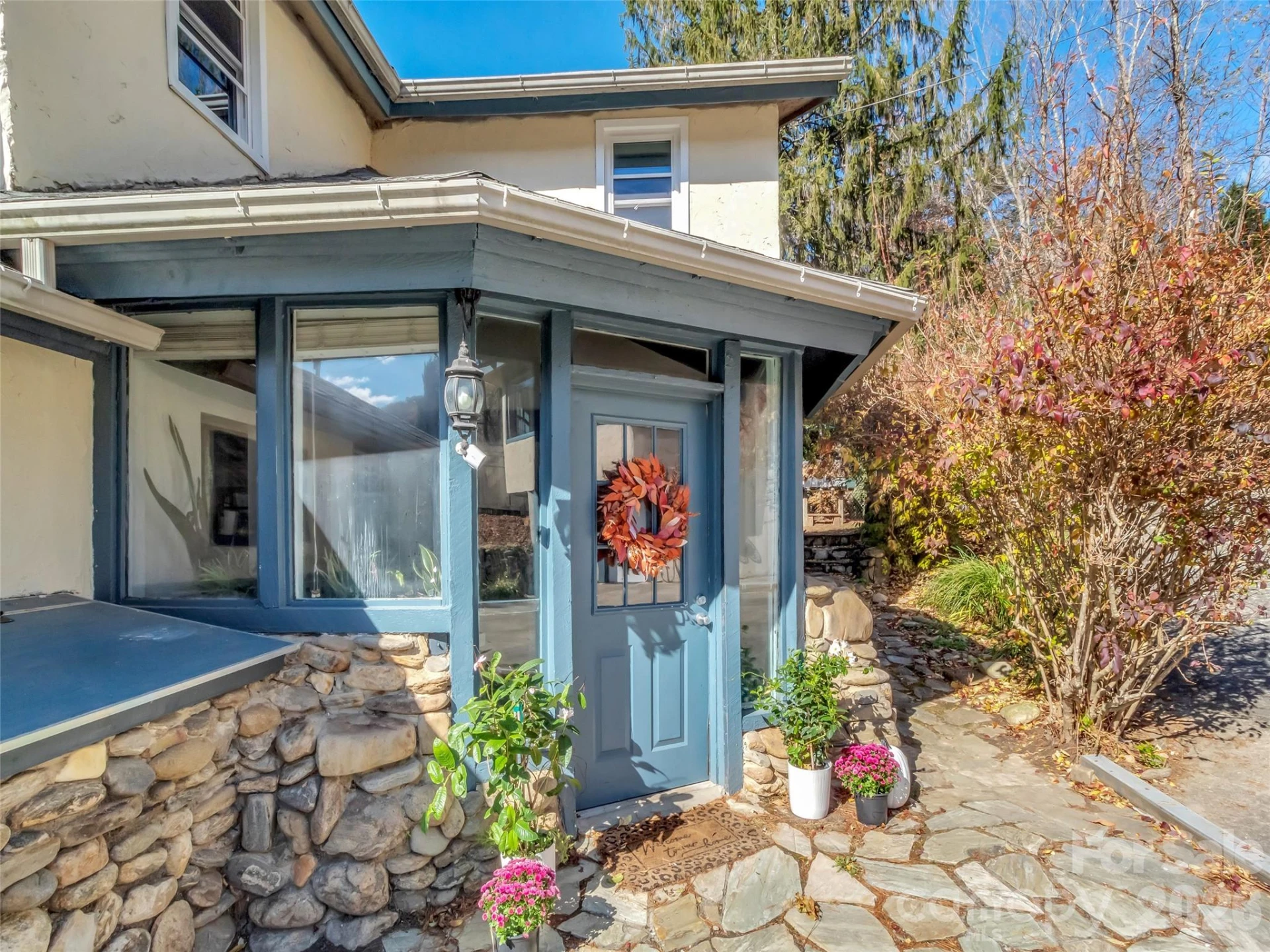 126 Arrowwood Way - Photo 4