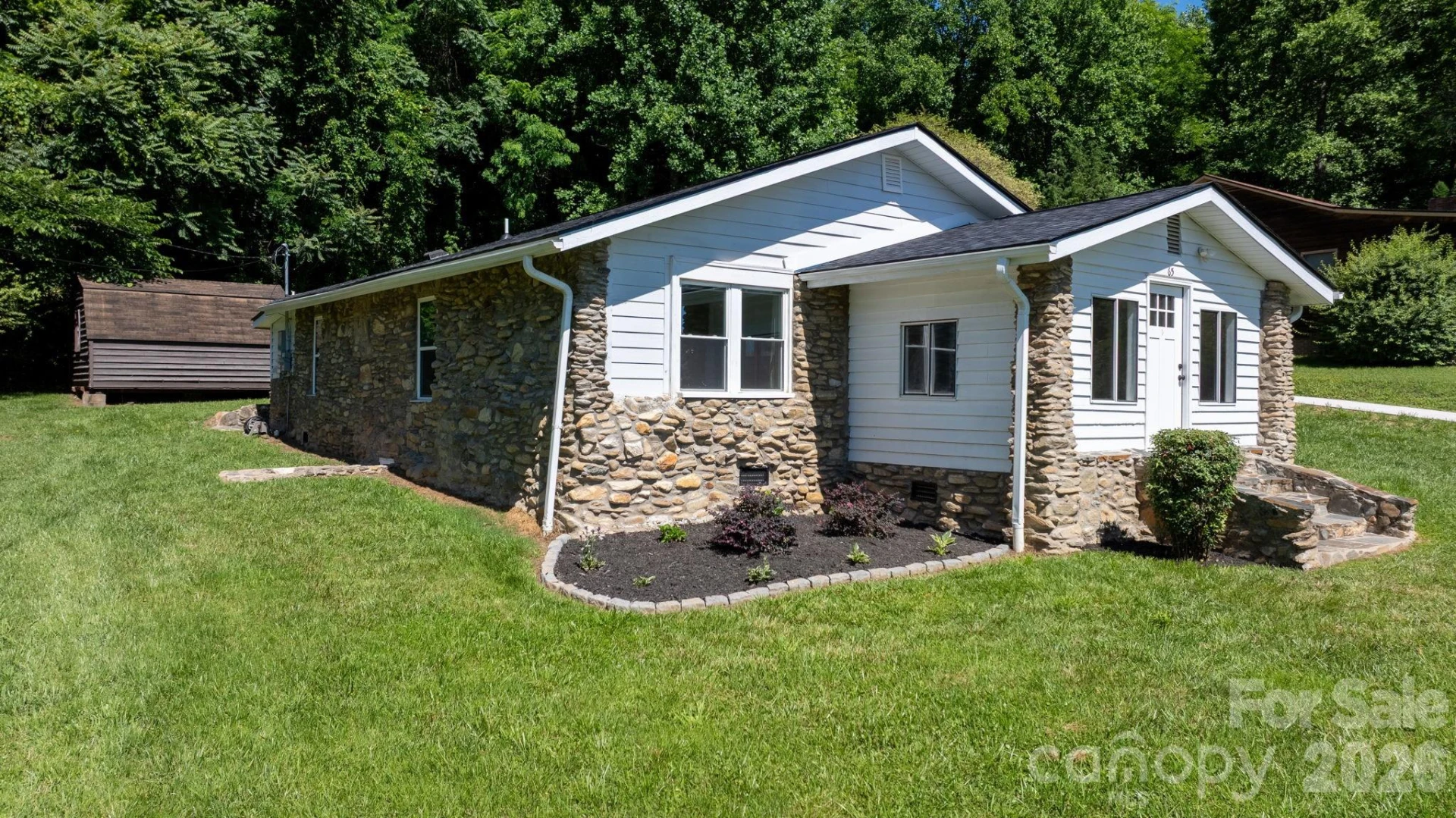 65 McDowell Street - Photo 2