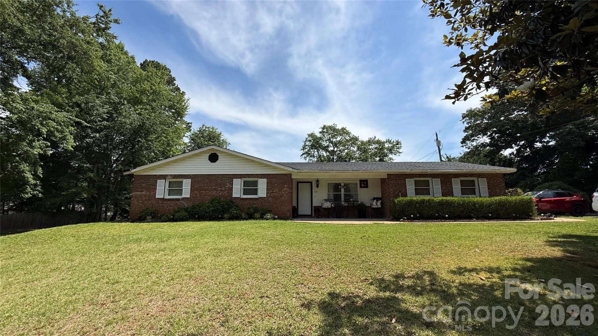 172 Parkland Drive - Photo 2