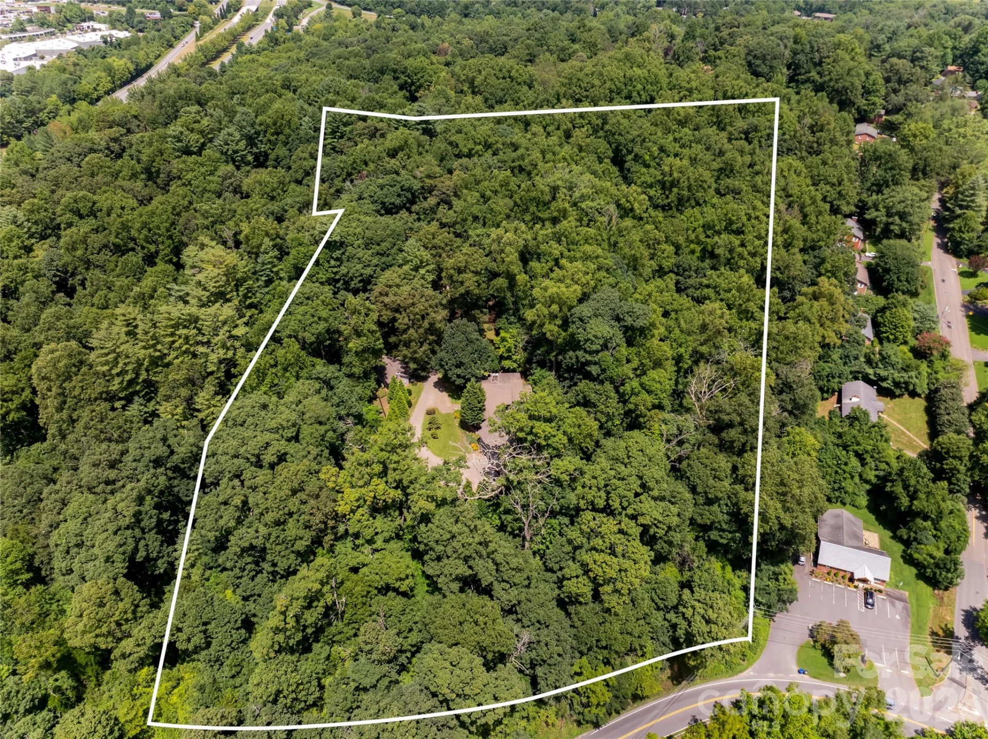 711 Shawnee Trail - Photo 2