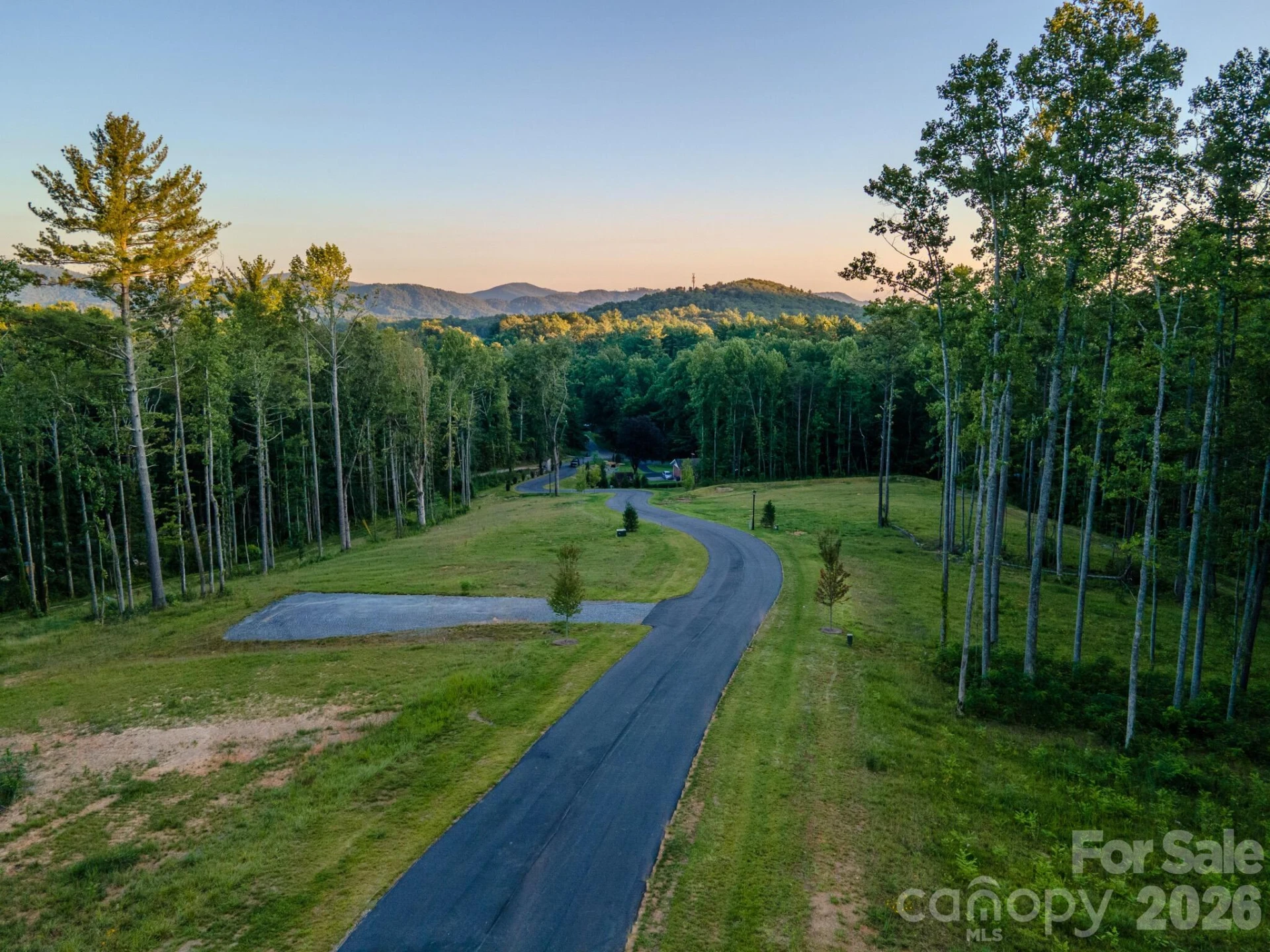432 Irvine Drive - Photo 5