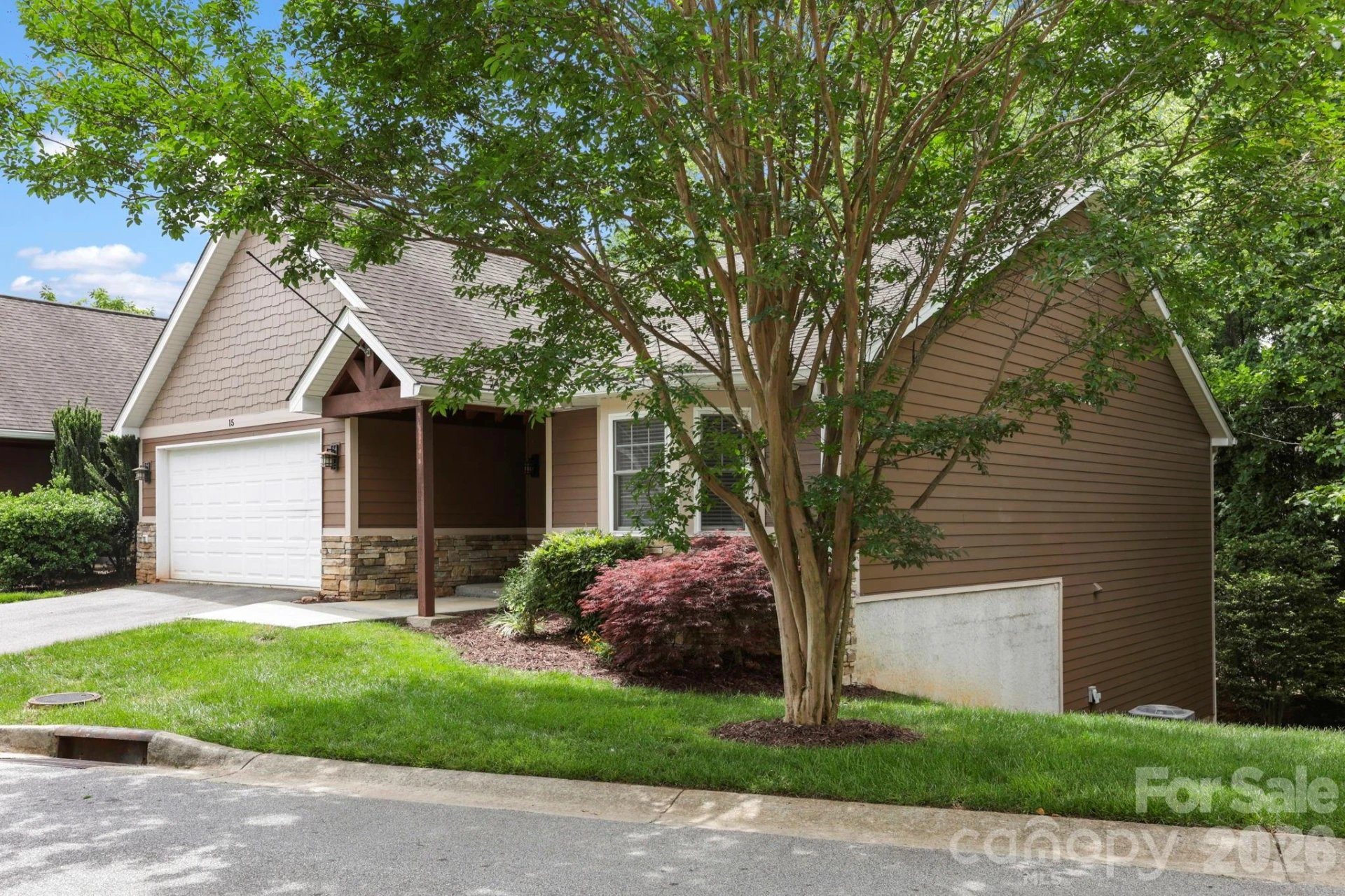 15 Kaylor Drive - Photo 2