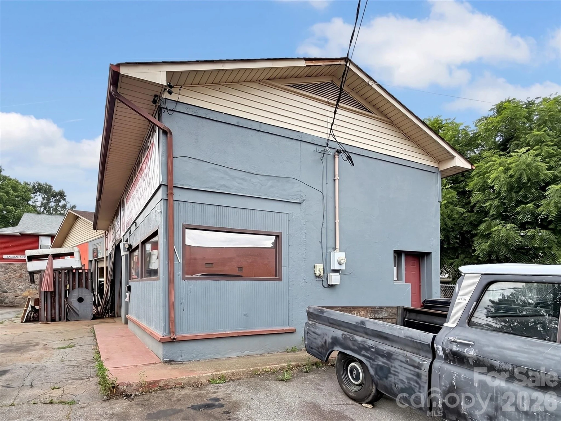 1604 South Main Street - Photo 3