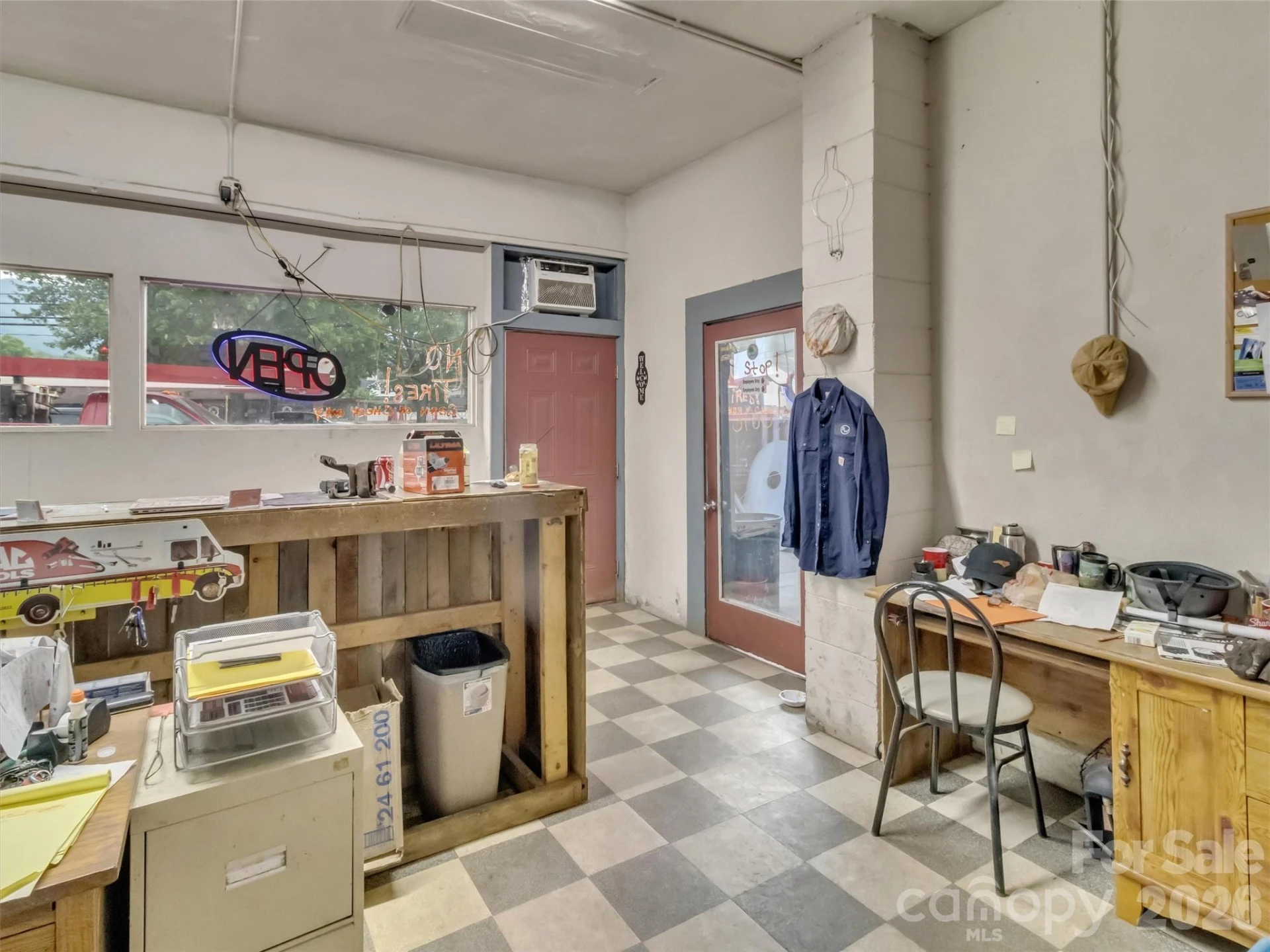 1604 South Main Street - Photo 5