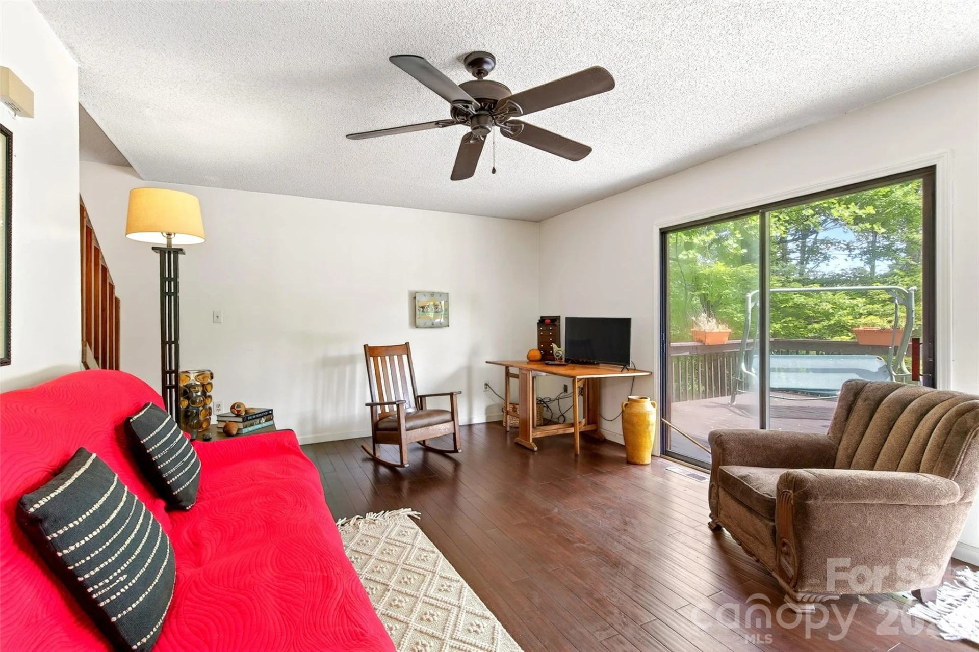 1828 McKenzie Way S - Photo 8
