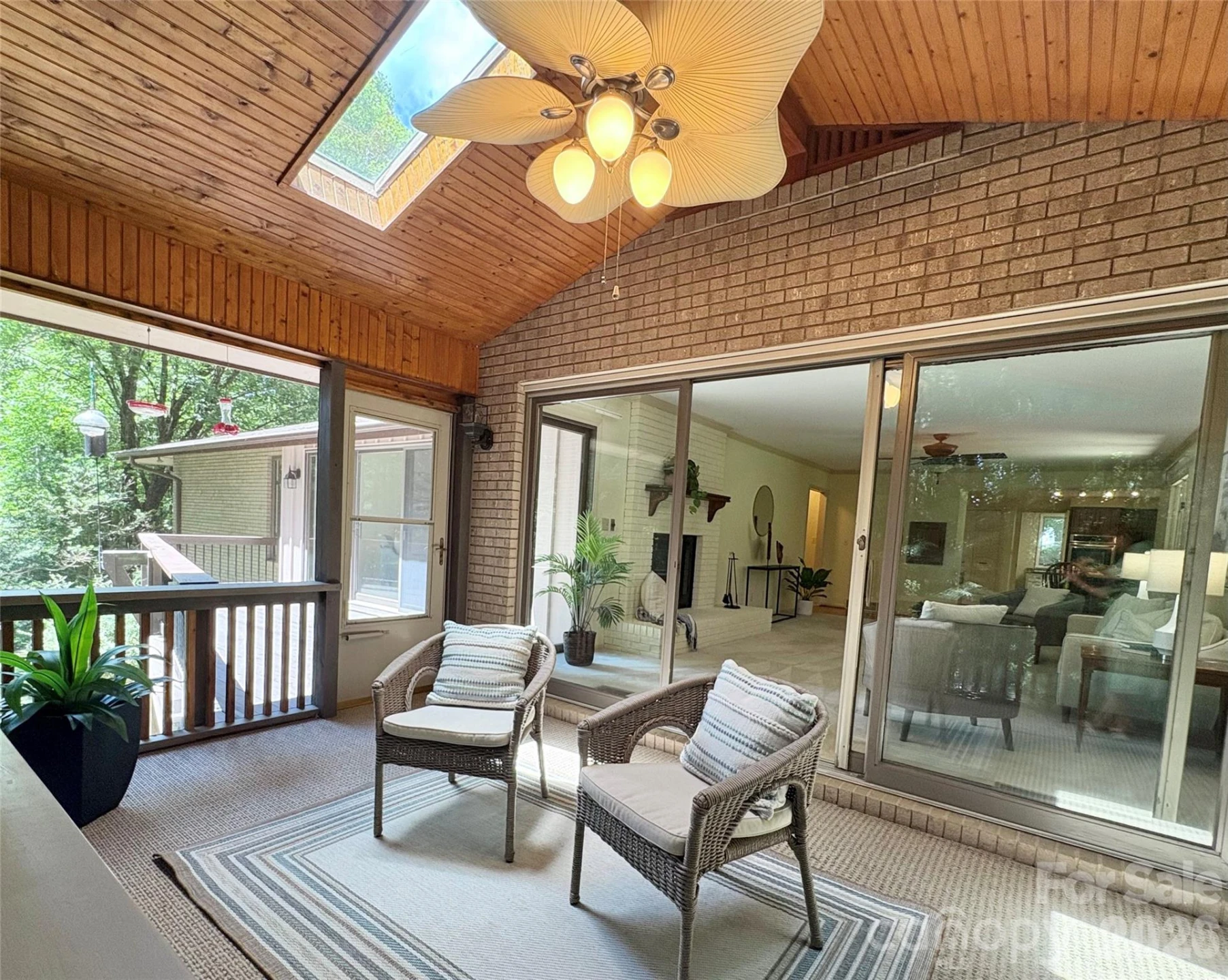 115 Woodhaven Drive - Photo 2