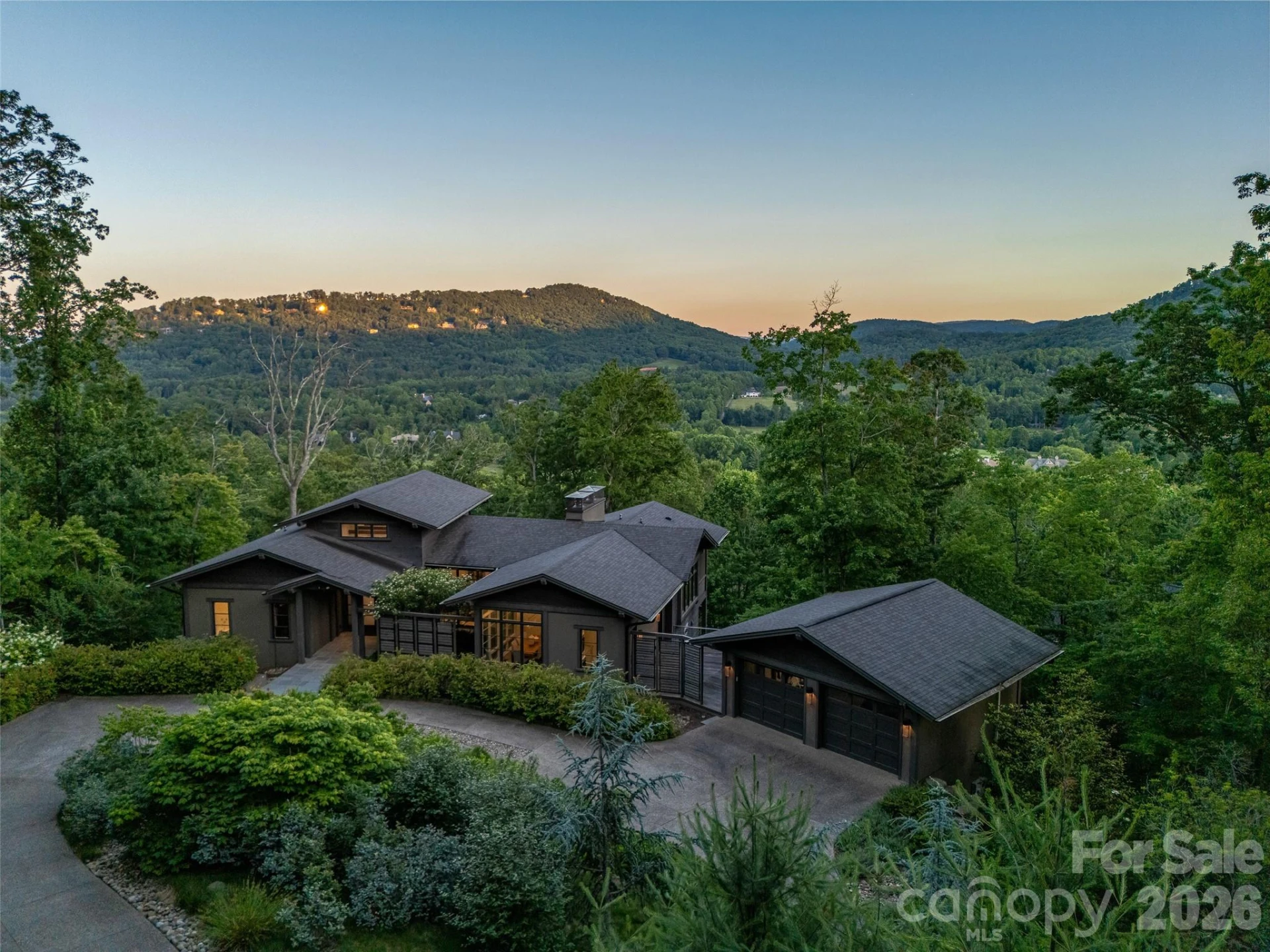 1121 Timberbluff Way - Photo 2