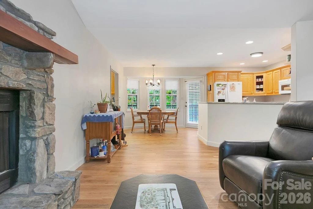 144 Lakeland Drive - Photo 11