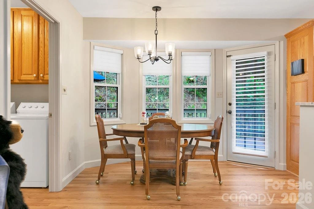 144 Lakeland Drive - Photo 12