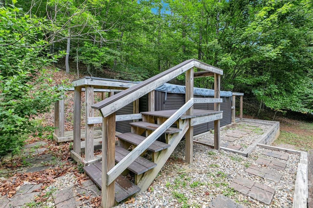 144 Lakeland Drive - Photo 38