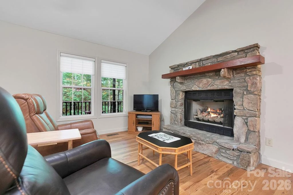 144 Lakeland Drive - Photo 10
