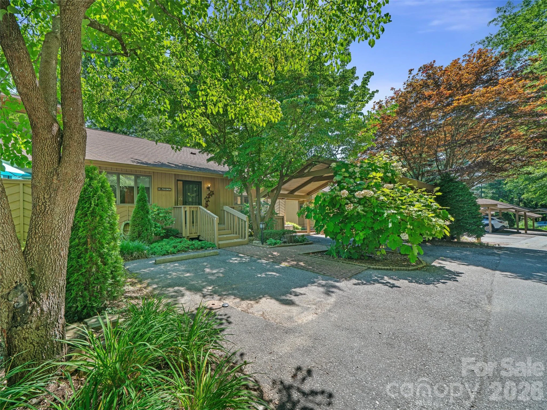 301 White Oak Drive - Photo 28