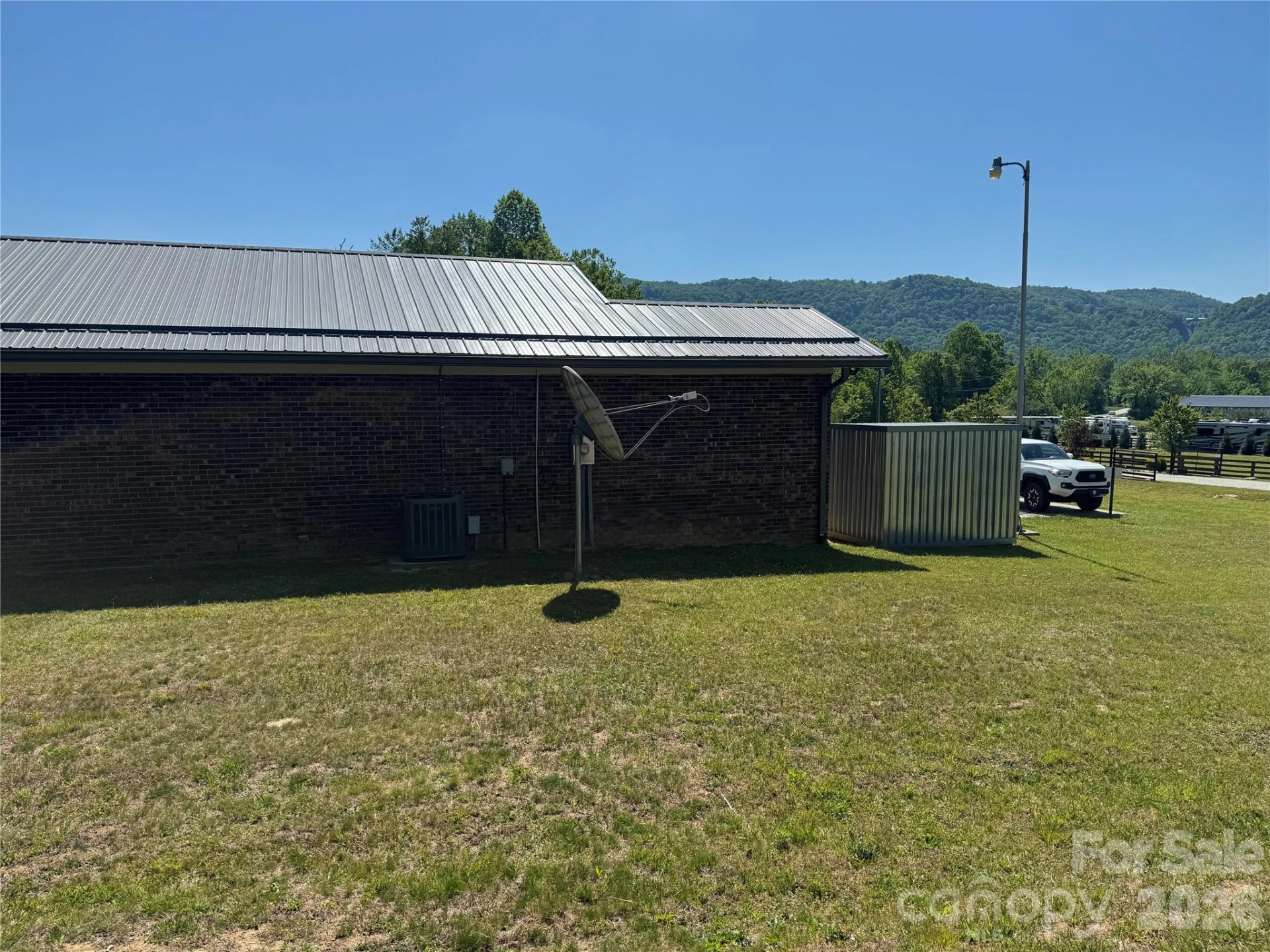 5858 Old Hendersonville Highway - Photo 3