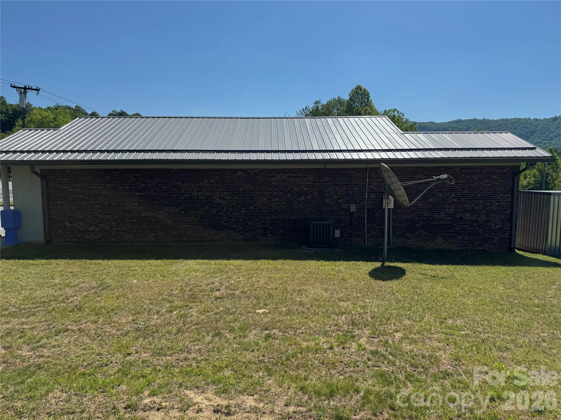 5858 Old Hendersonville Highway - Photo 4