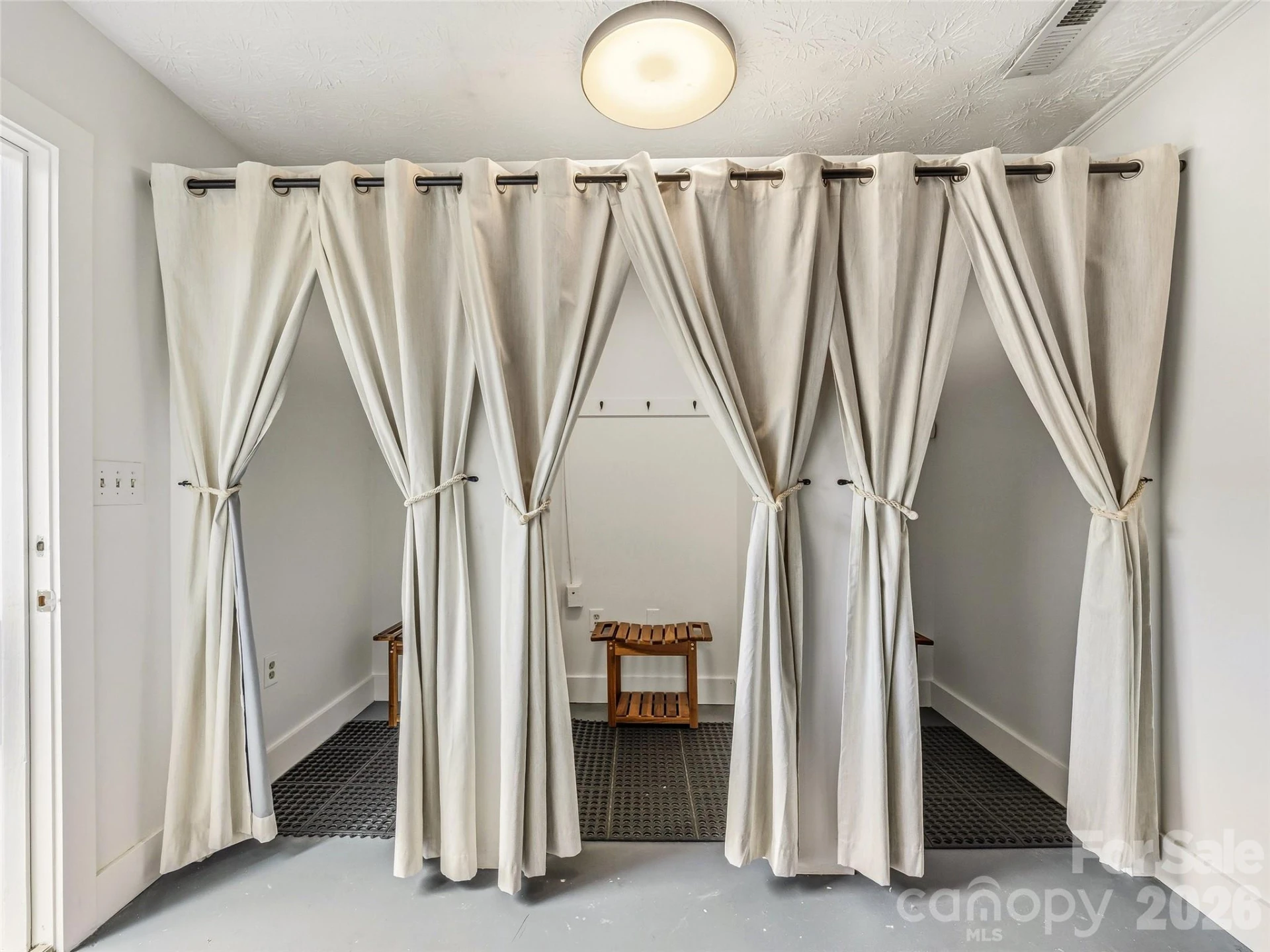2124 Hendersonville Road - Photo 22