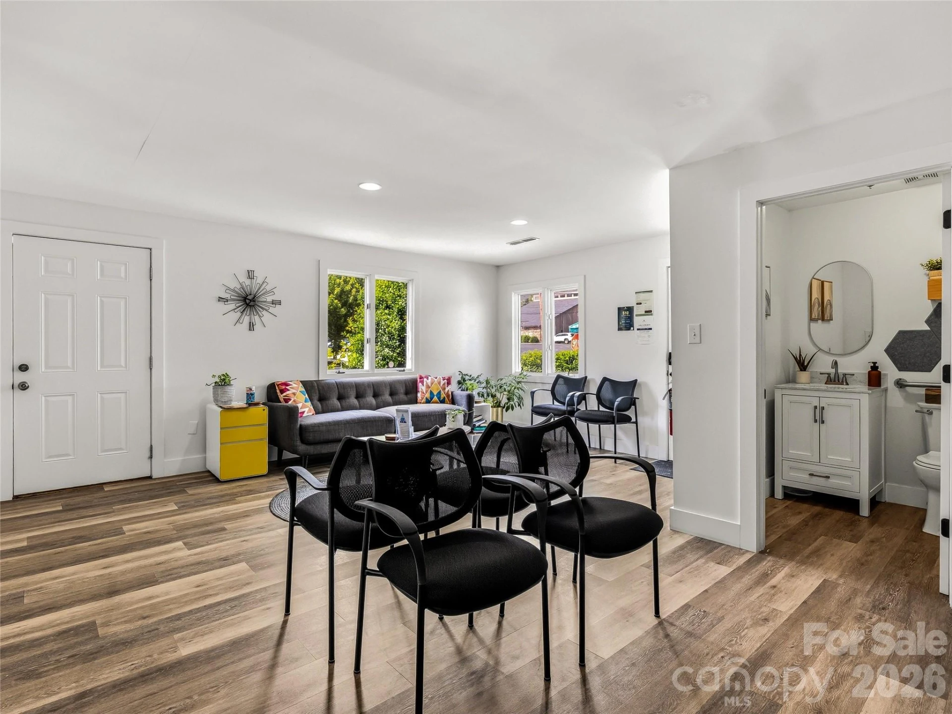 2124 Hendersonville Road - Photo 10
