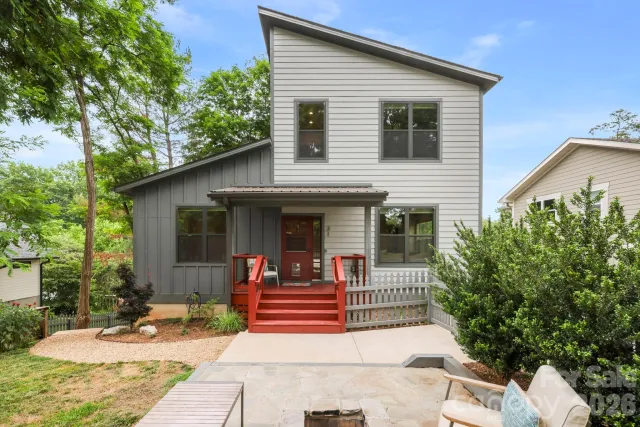 31 Lilac Street