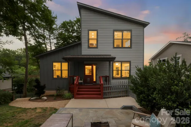 31 Lilac Street