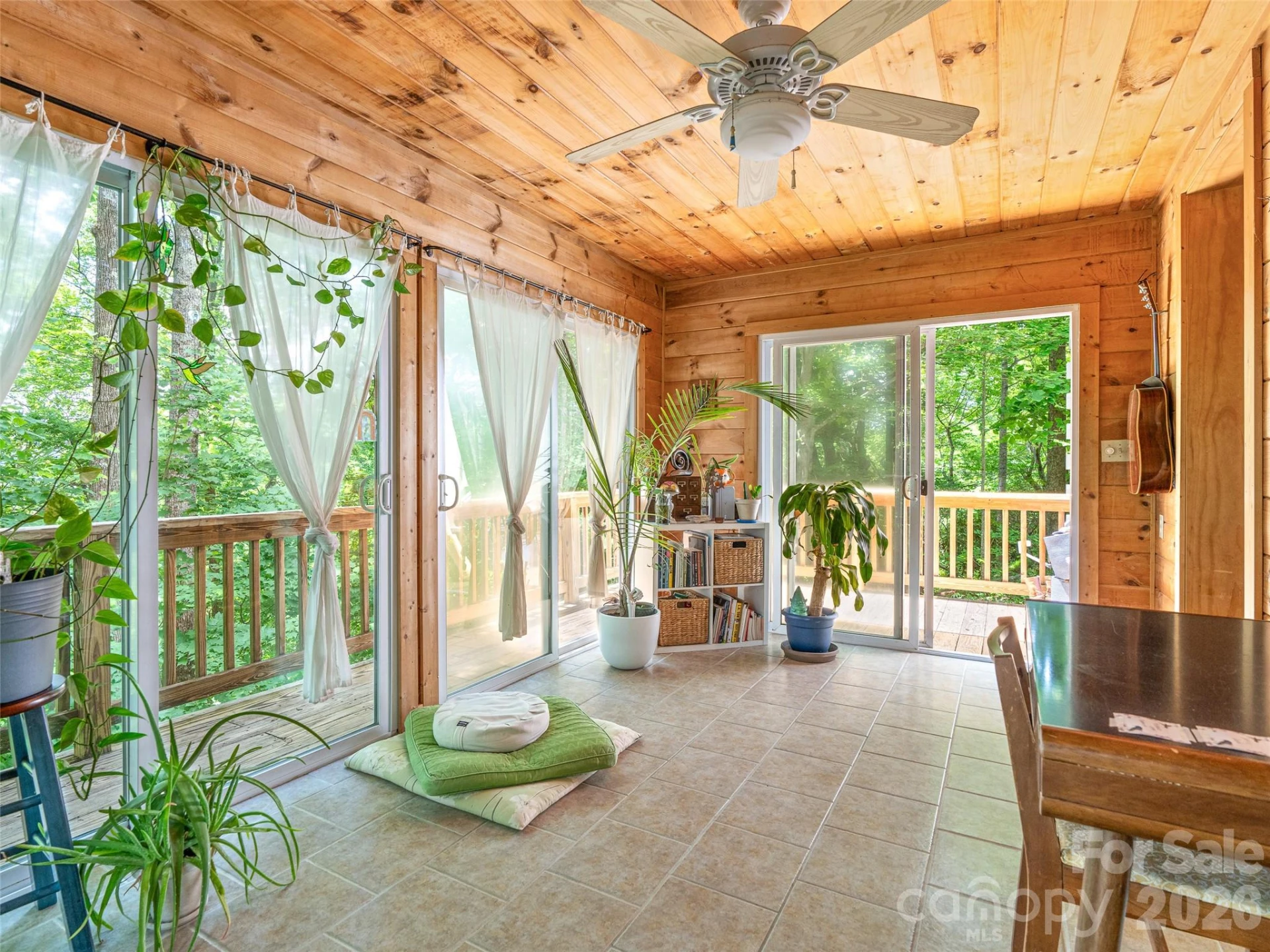 520 Patricia Road - Photo 13