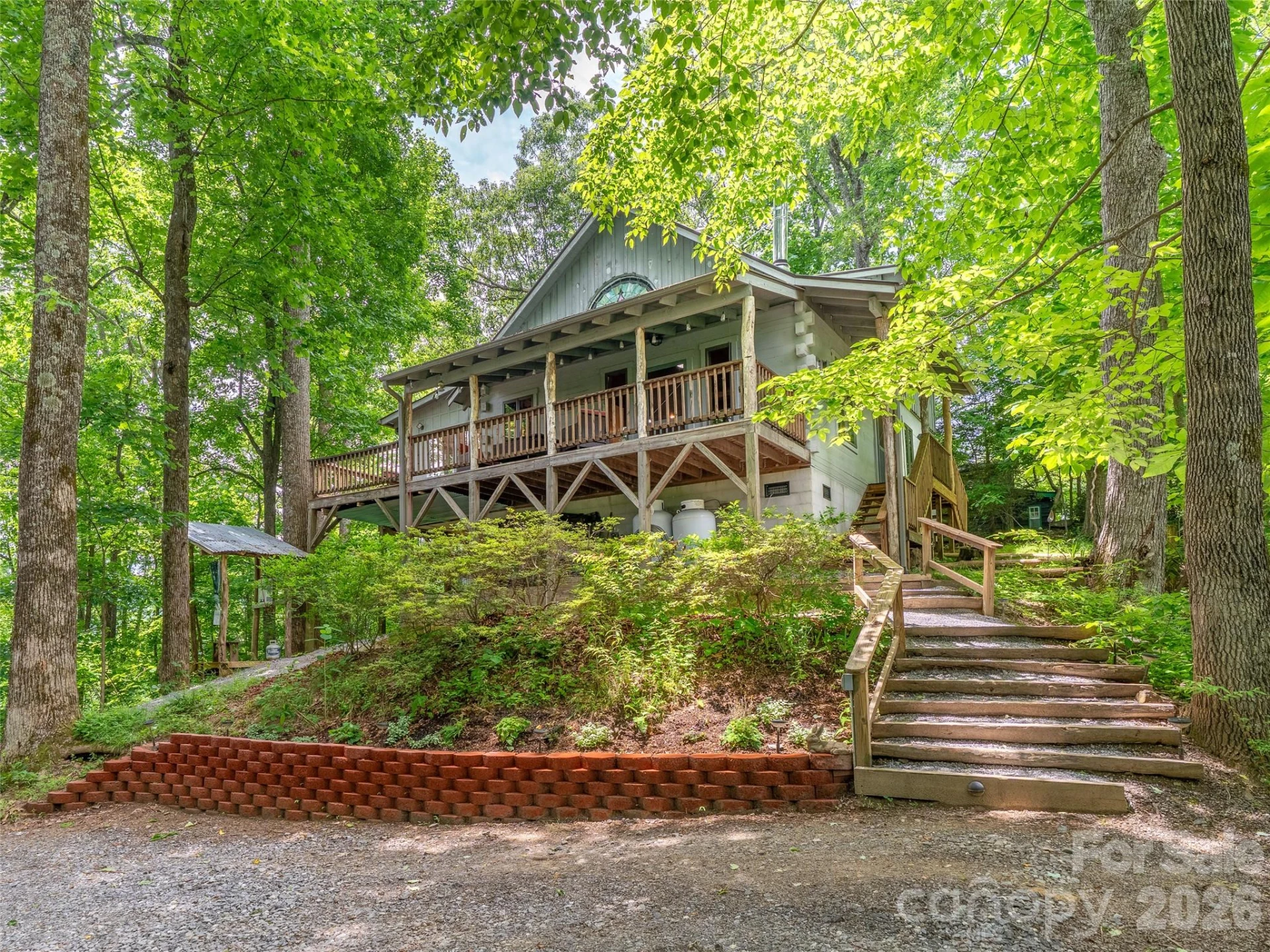 520 Patricia Road - Photo 3