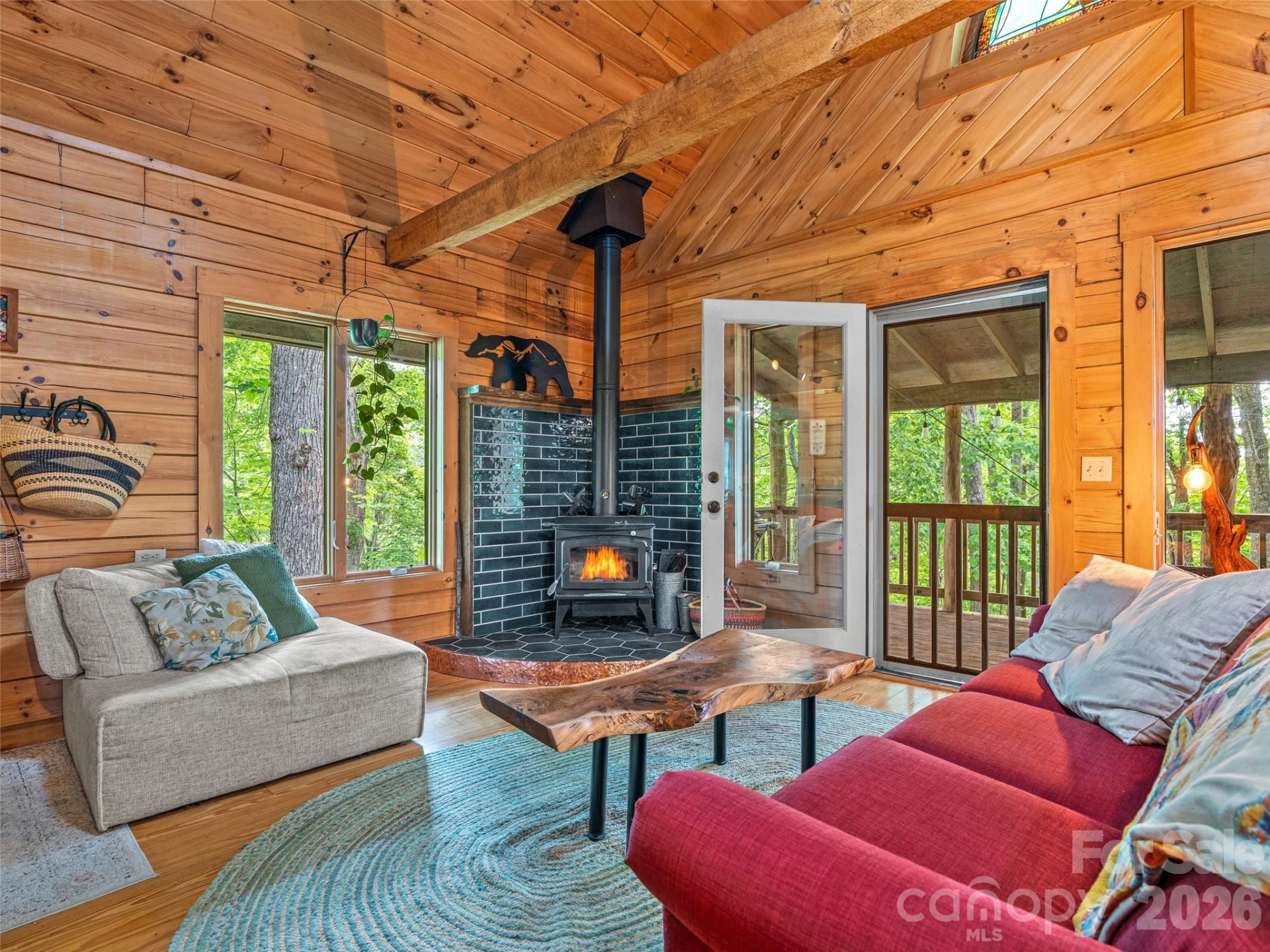 520 Patricia Road - Photo 5