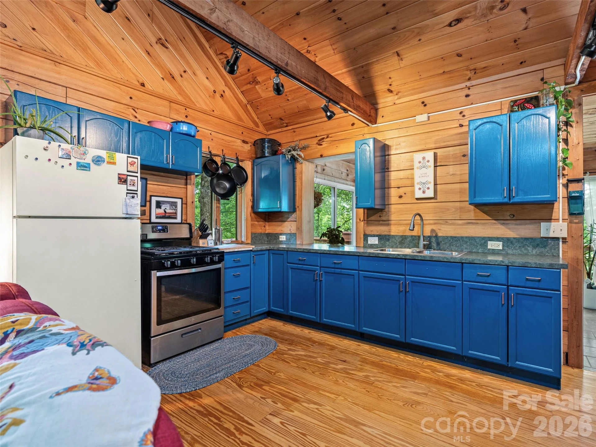 520 Patricia Road - Photo 8