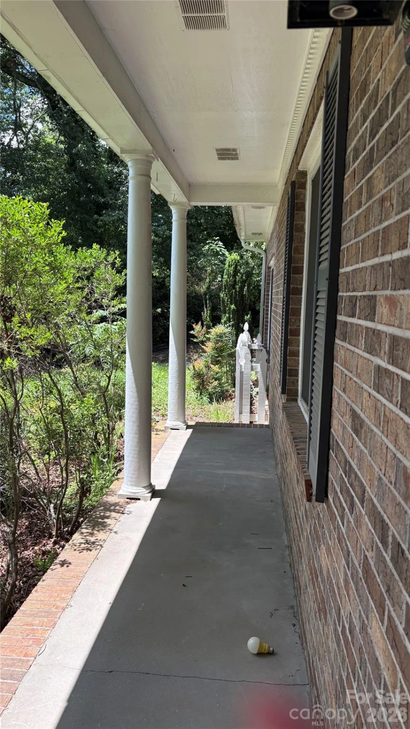 132 Haynes Street - Photo 2