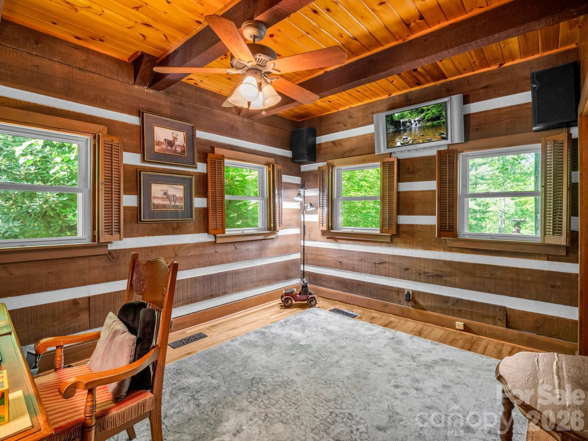 980 Mountain Forest Drive - Photo 18