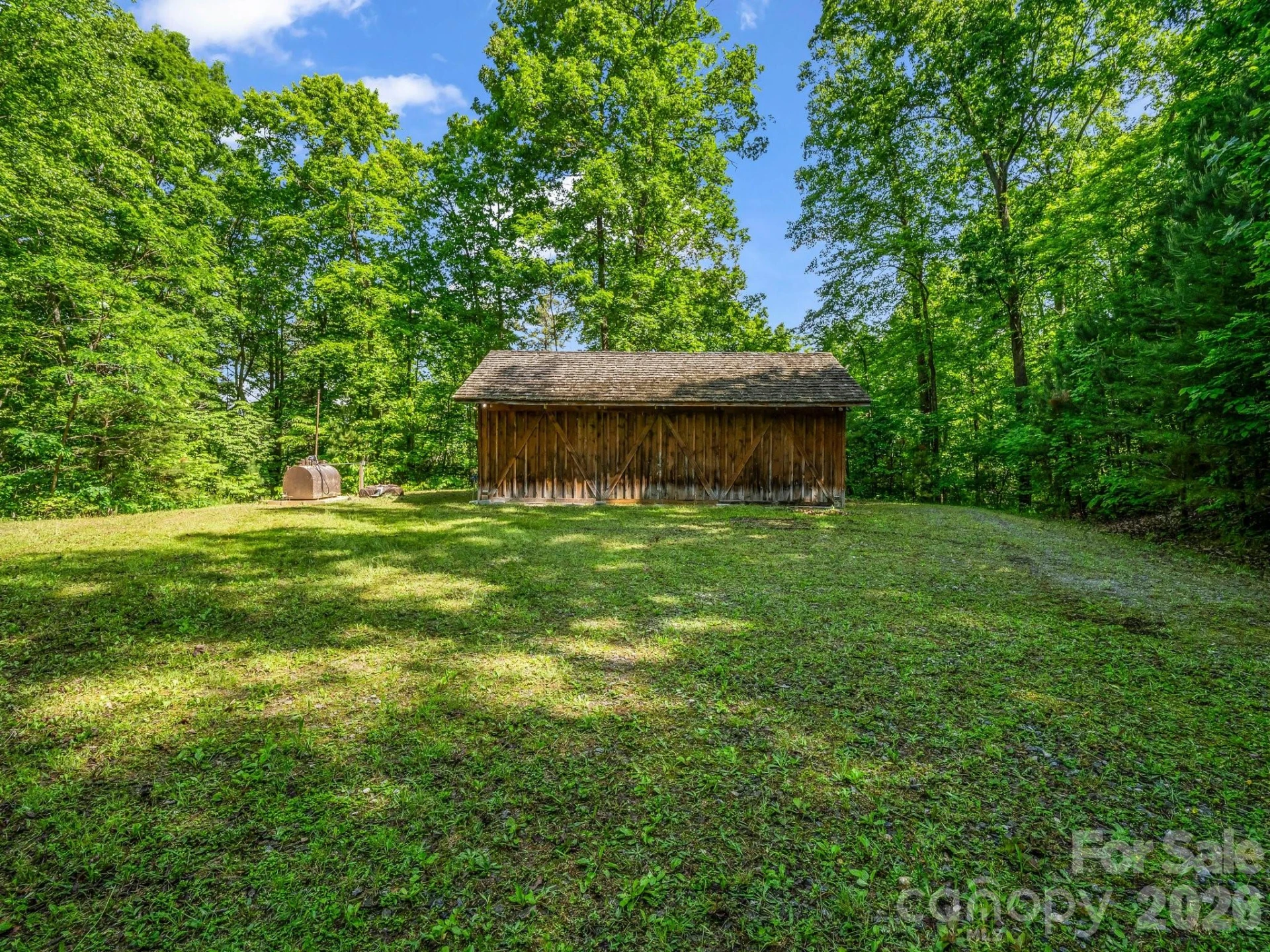 980 Mountain Forest Drive - Photo 33
