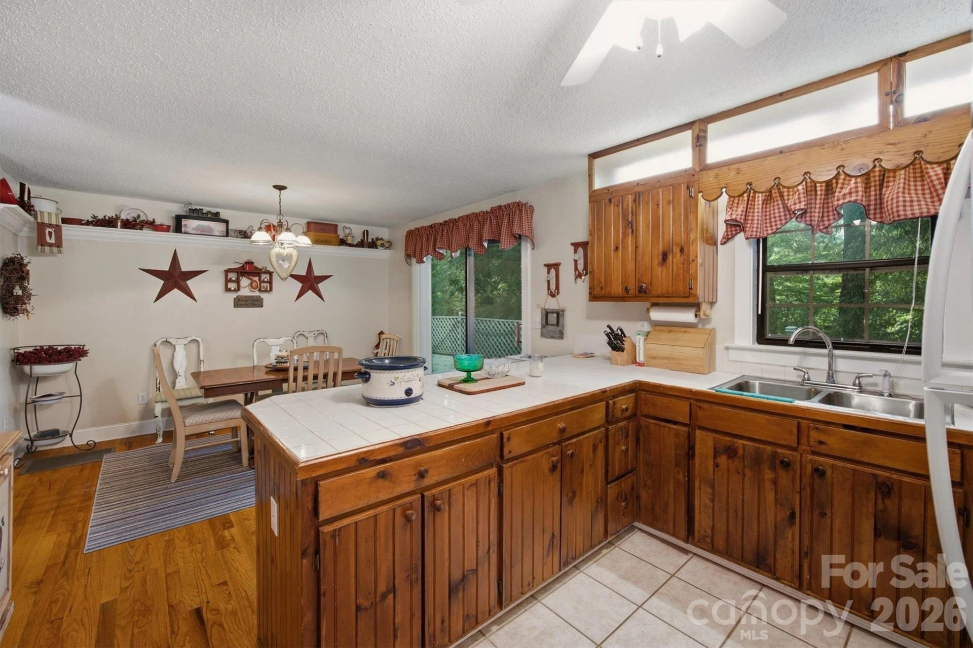 5513 Old Linville Road - Photo 11